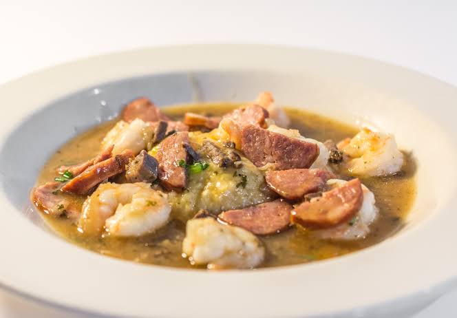 Lucky 32 Southern Kitchen signature dishes Fried Green Tomatoes
Shrimp & Grits
Bacon Wrapped Meatloaf